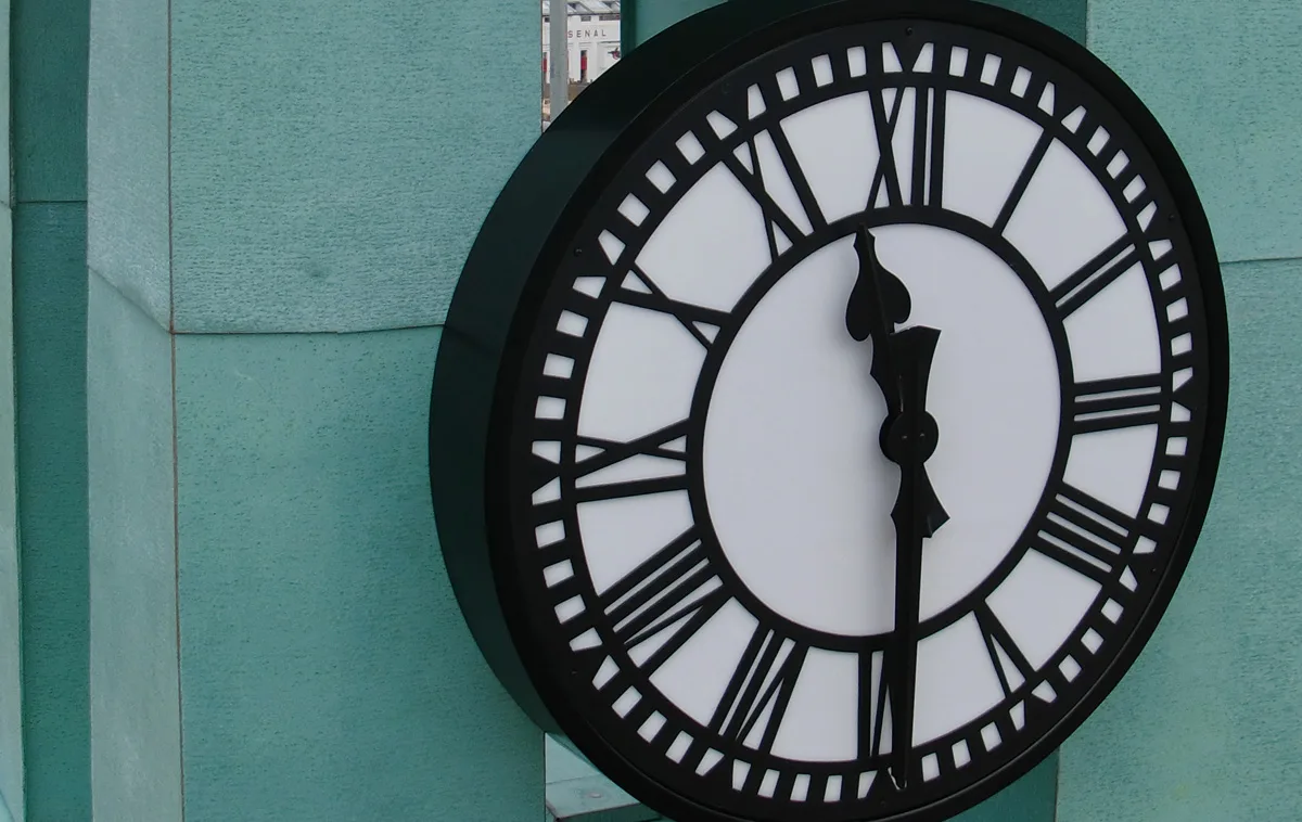 Skeleton Bezel Clock