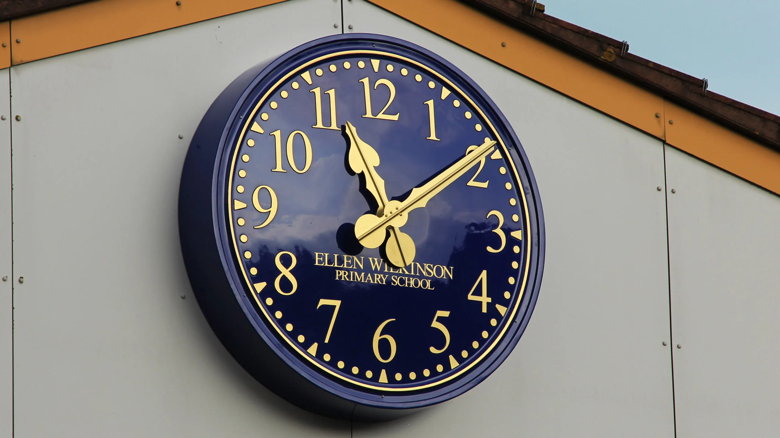 Outdoor Signature Clock - Image 2